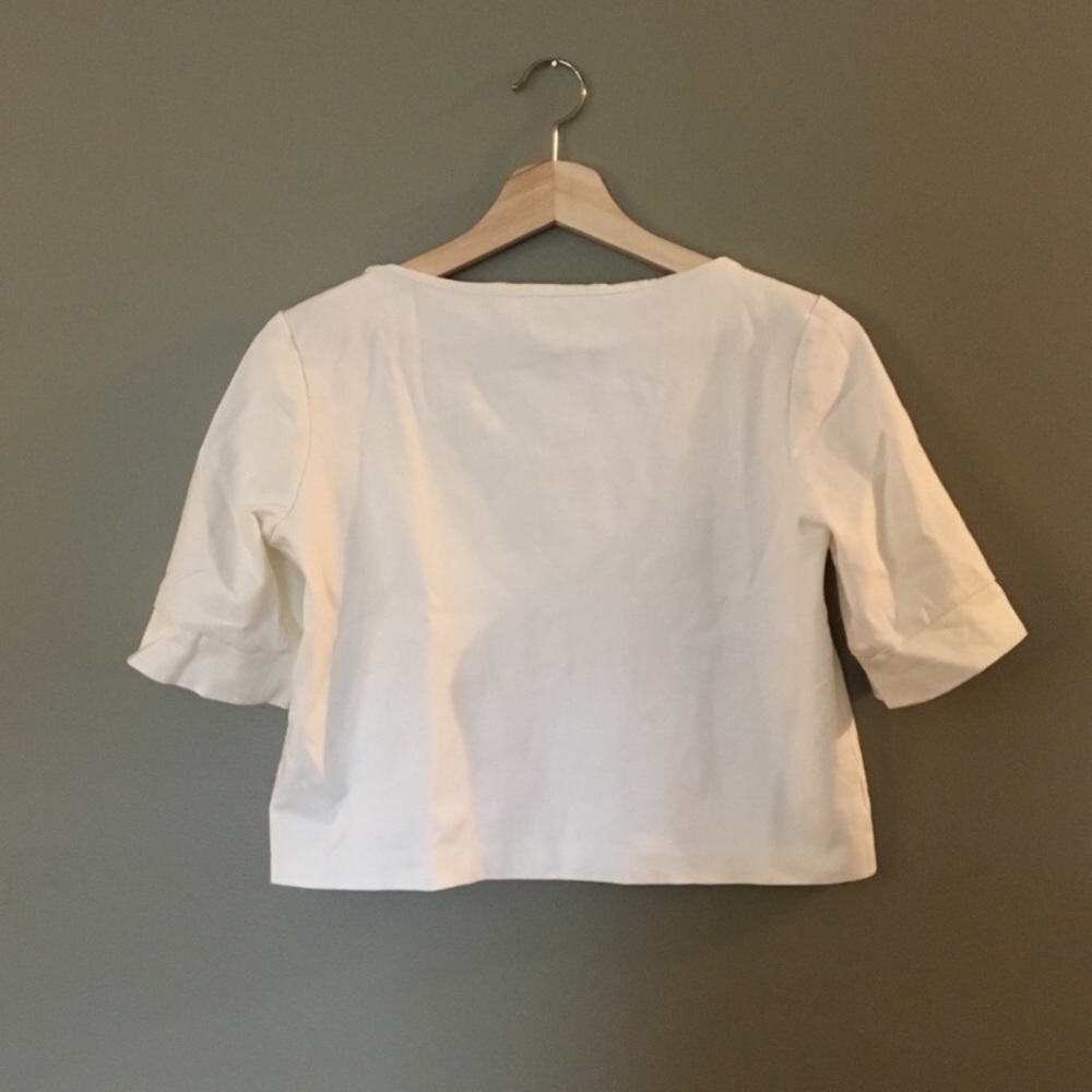 Structured White Crop Top - Picture 2 of 4